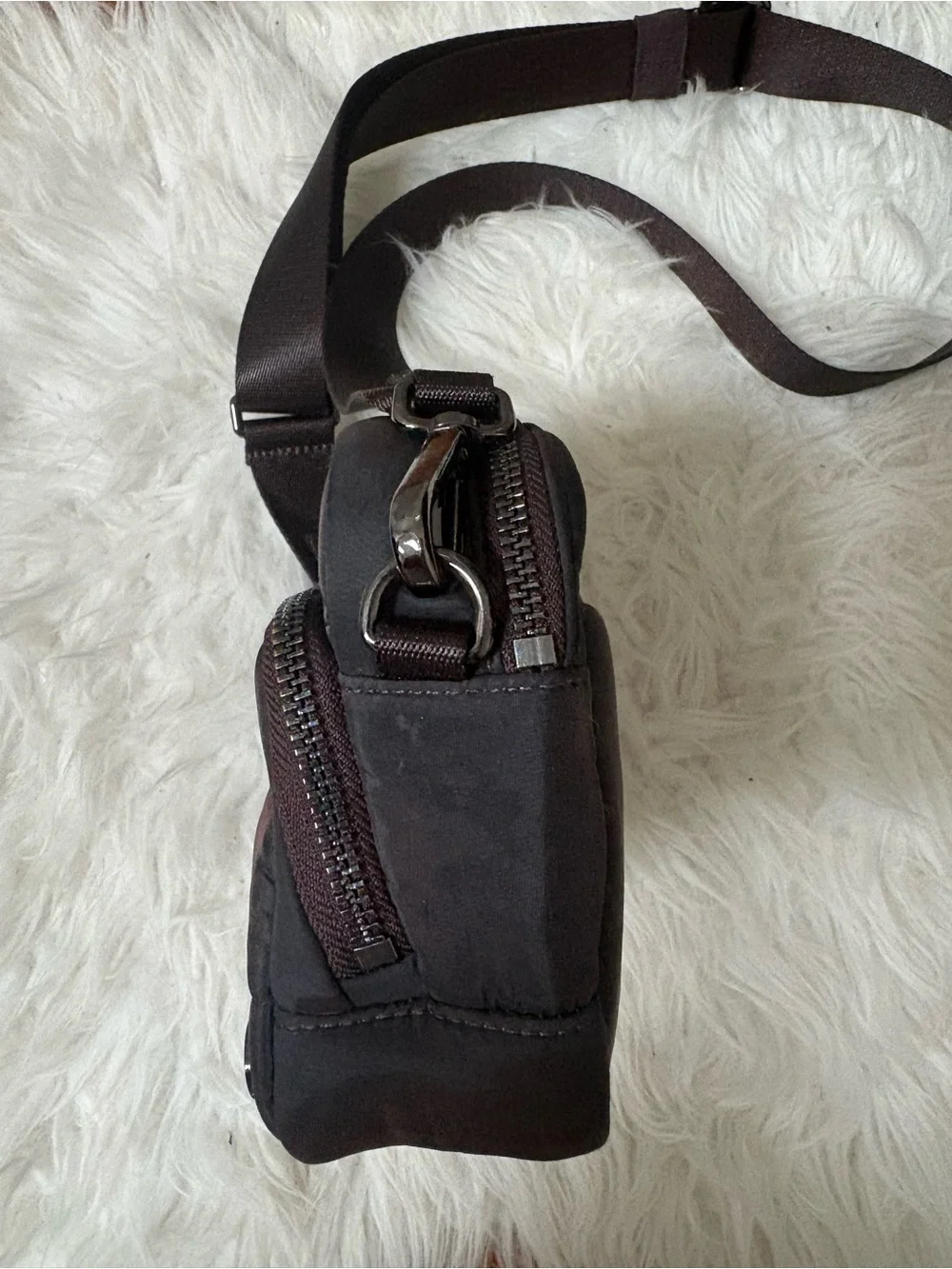 lululemon athletica Everywhere Crossbody Bag in Heathered Espresso